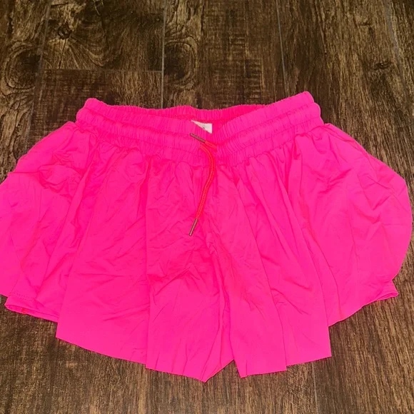 Vibrant Pink butterfly Women's athletic Shorts with built in shorts liner M - Picture 1 of 4